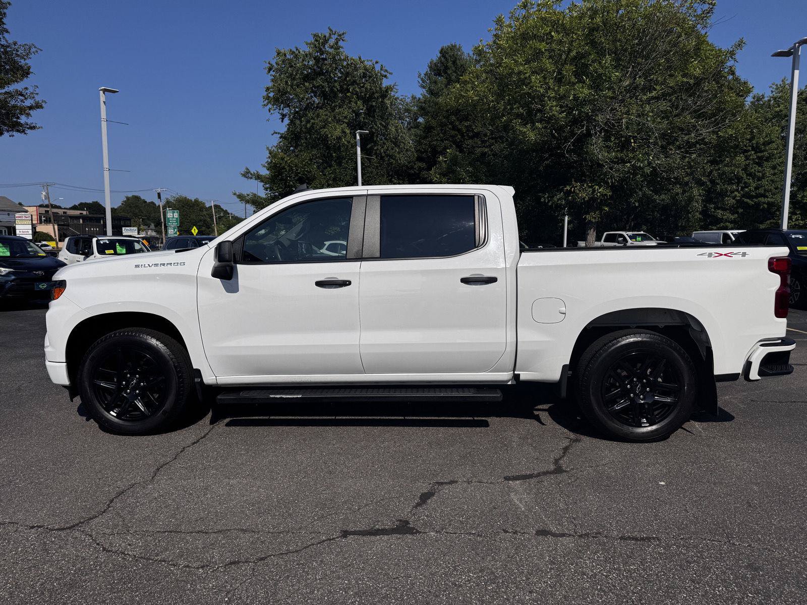 Used 2022 Chevrolet Silverado 1500 Custom AWD/4WD image 4