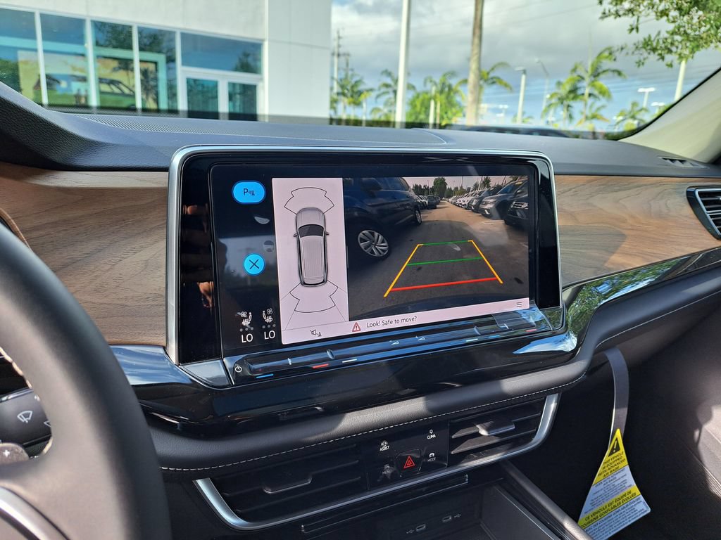 New 2026 Volkswagen Atlas SE FWD image 11