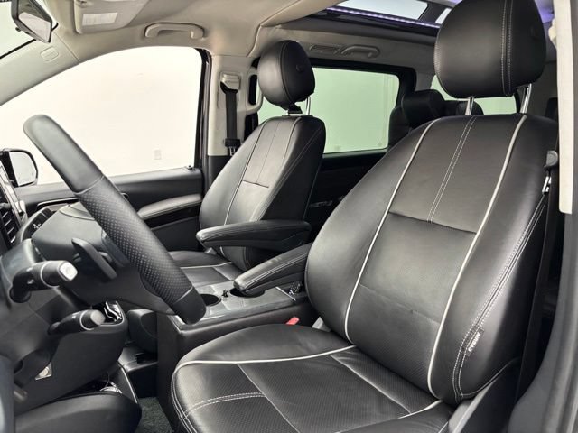 Used 2019 Mercedes-Benz Metris Passenger image 21