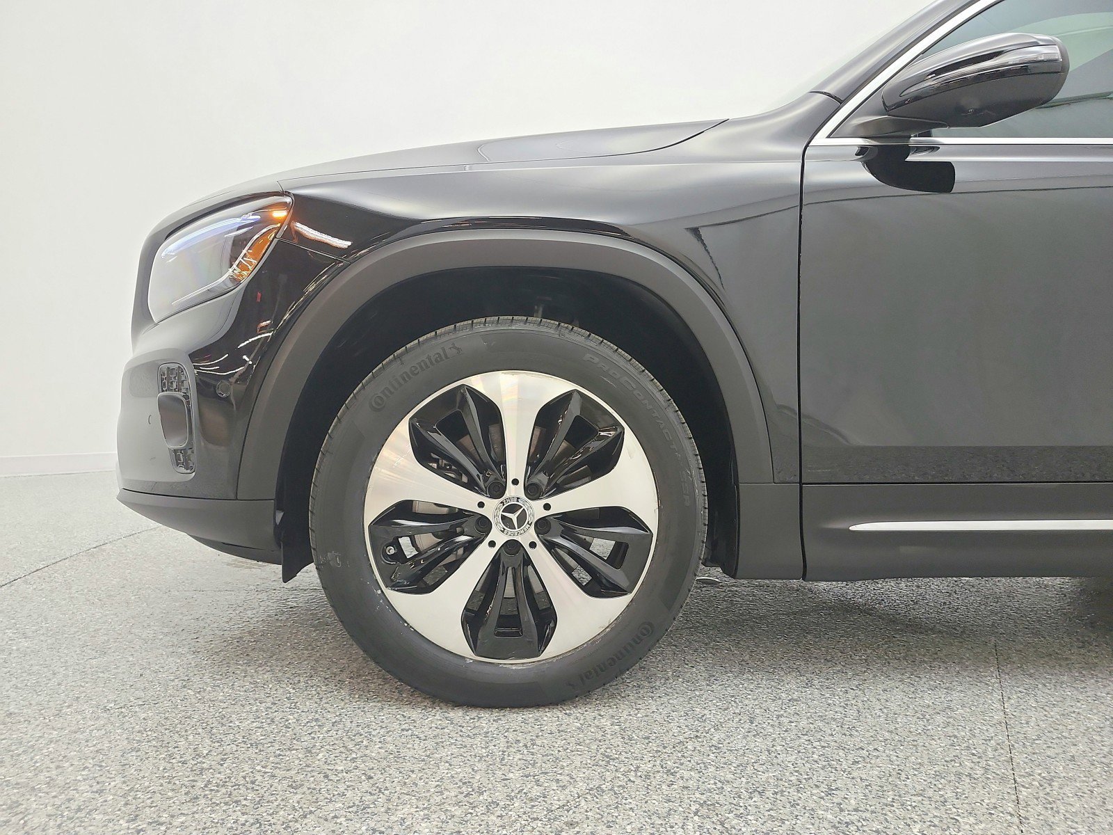 Certified 2025 Mercedes-Benz GLB 250 GLB 250 SUV image 24