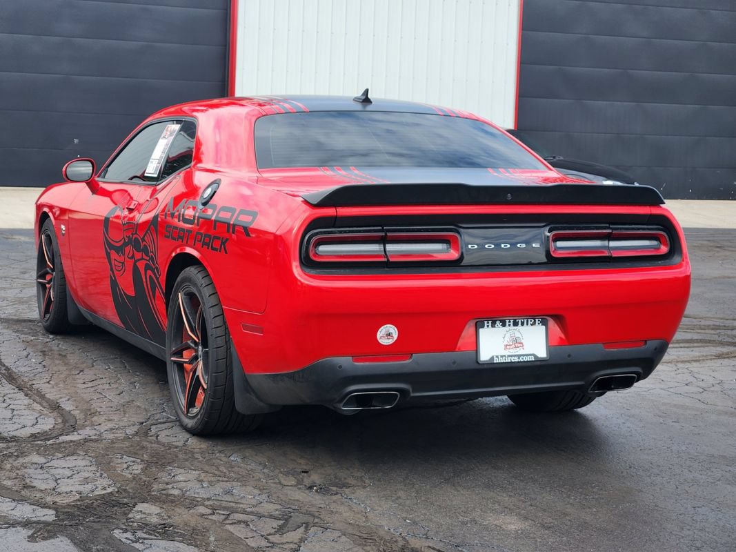 Used 2016 Dodge Challenger R/T Scat Pack RWD image 7