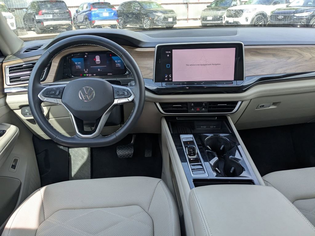 Used 2025 Volkswagen Atlas SE image 26