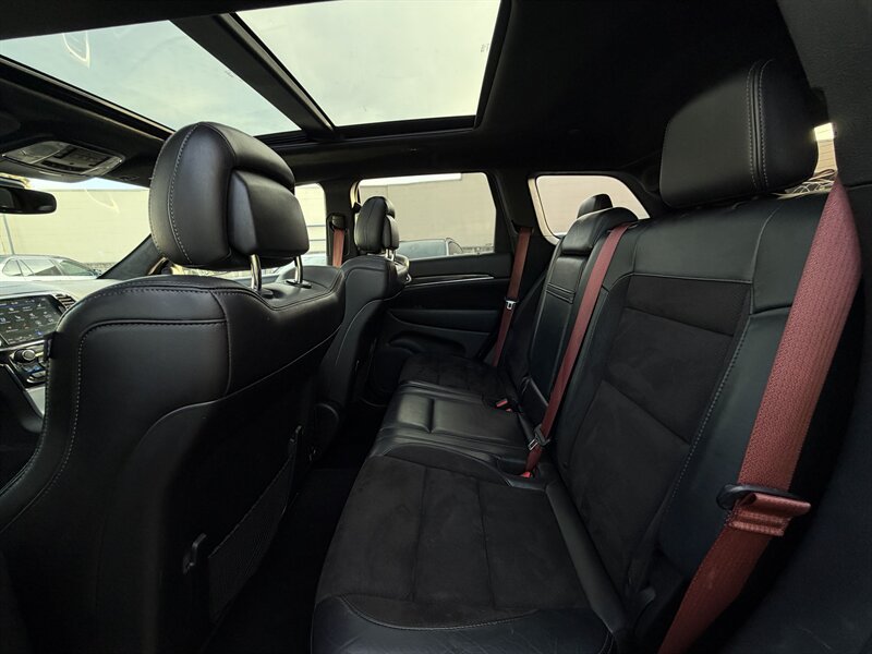 Used 2020 Jeep Grand Cherokee SRT AWD/4WD image 39