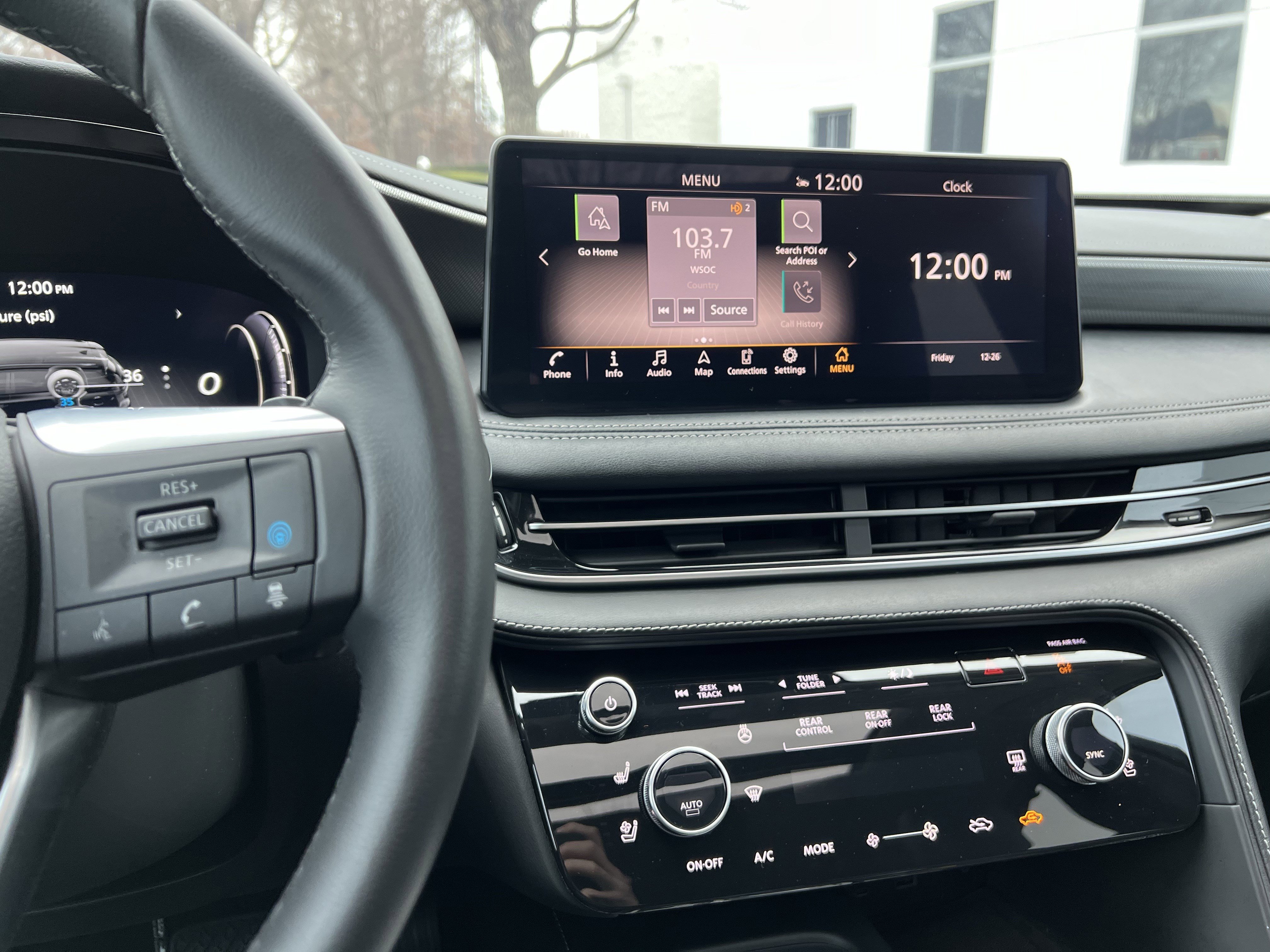 Used 2023 INFINITI QX60 Luxe image 25