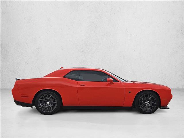 Used 2016 Dodge Challenger R/T Scat Pack RWD image 4