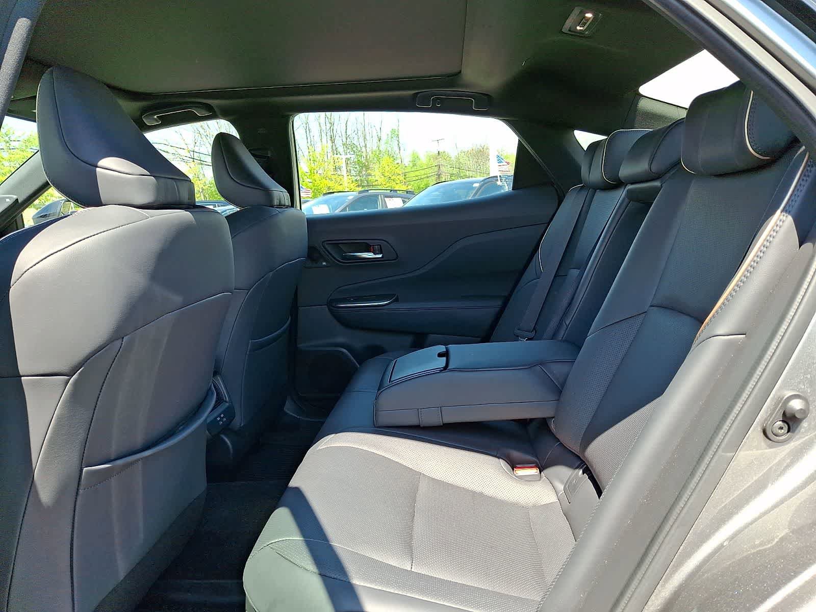 Used 2023 Toyota Crown Platinum AWD/4WD image 13