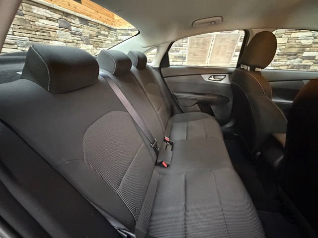 Used 2021 Kia Forte LXS FWD image 33