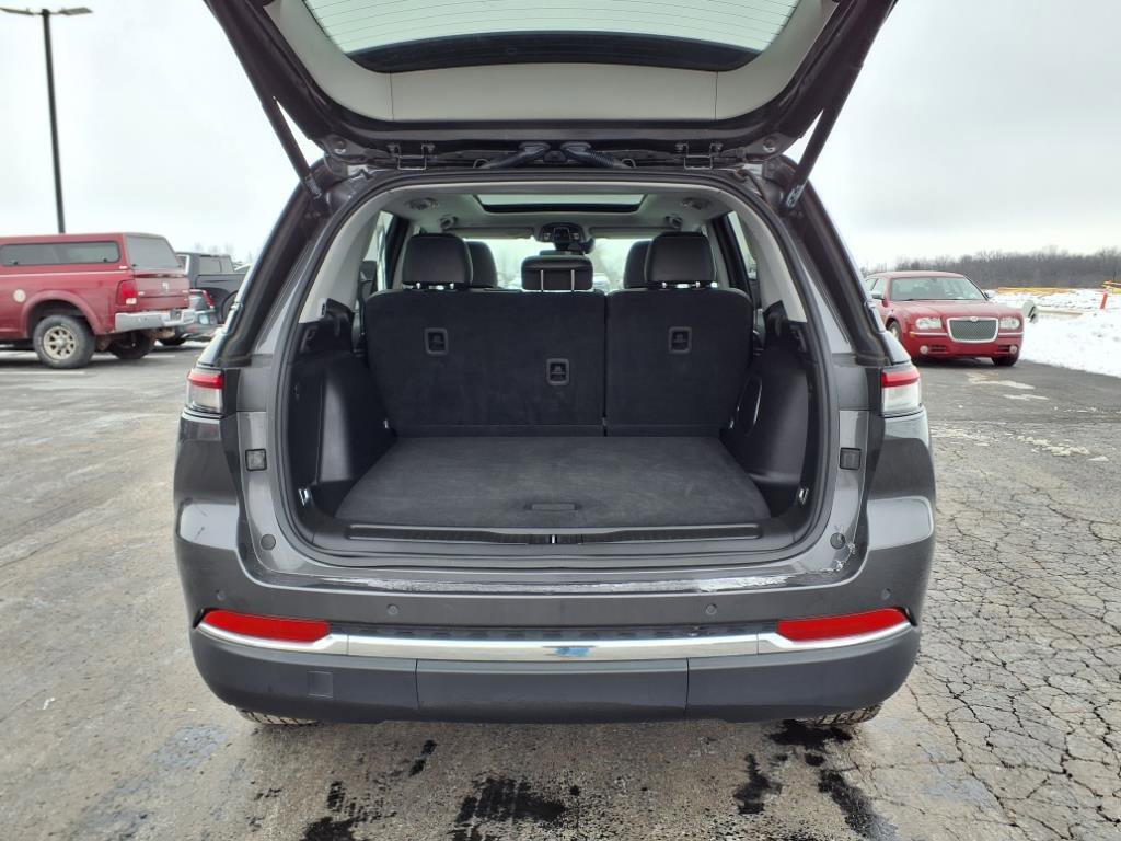 Used 2024 Jeep Grand Cherokee Limited 4xe image 36