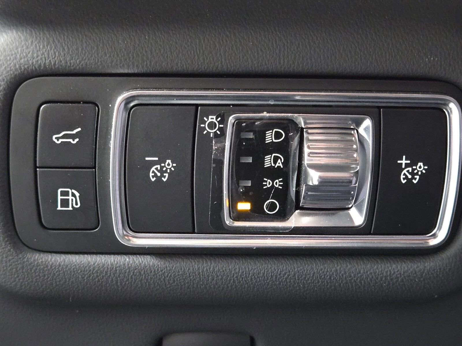 Certified 2024 Lincoln Nautilus Premier AWD/4WD image 22