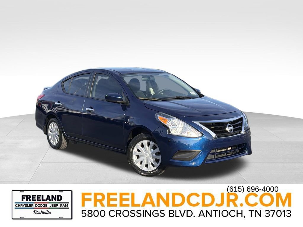 Used 2019 Nissan Versa SV image 1