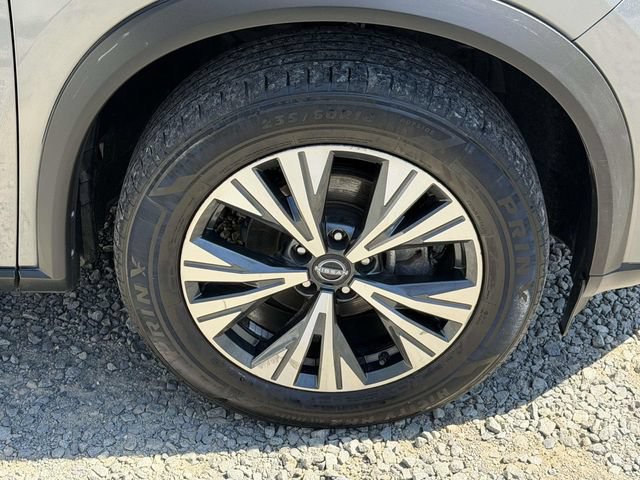 Used 2023 Nissan Rogue SV AWD/4WD image 9