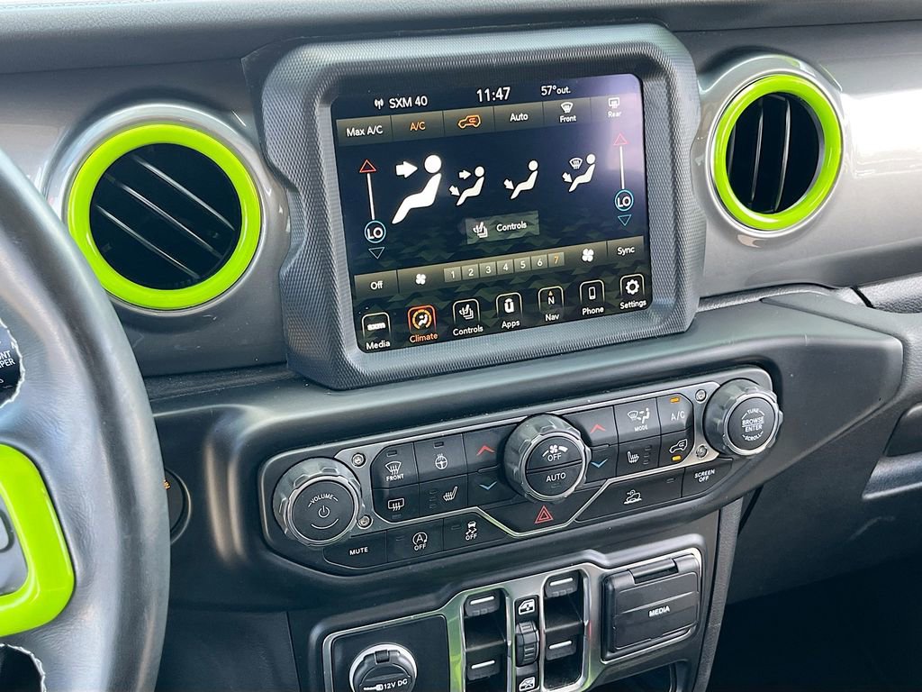 Used 2022 Jeep Wrangler Unlimited Sahara w/ Cold Weather Group AWD/4WD image 16