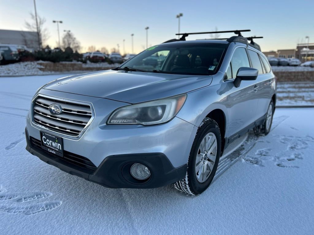 Used 2016 Subaru Outback 2.5i Premium image 3