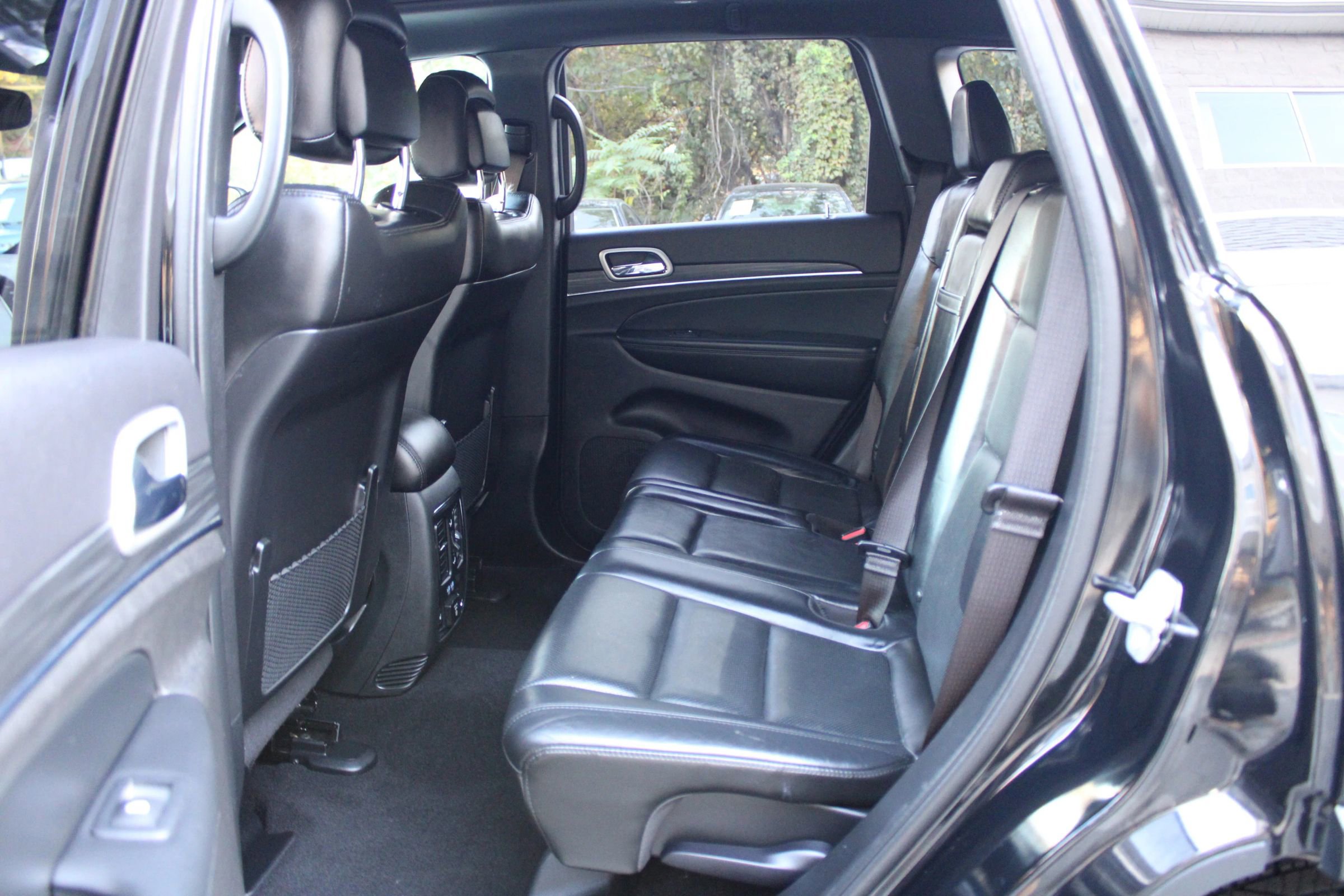 Used 2021 Jeep Grand Cherokee Limited w/ Luxury Group II image 21