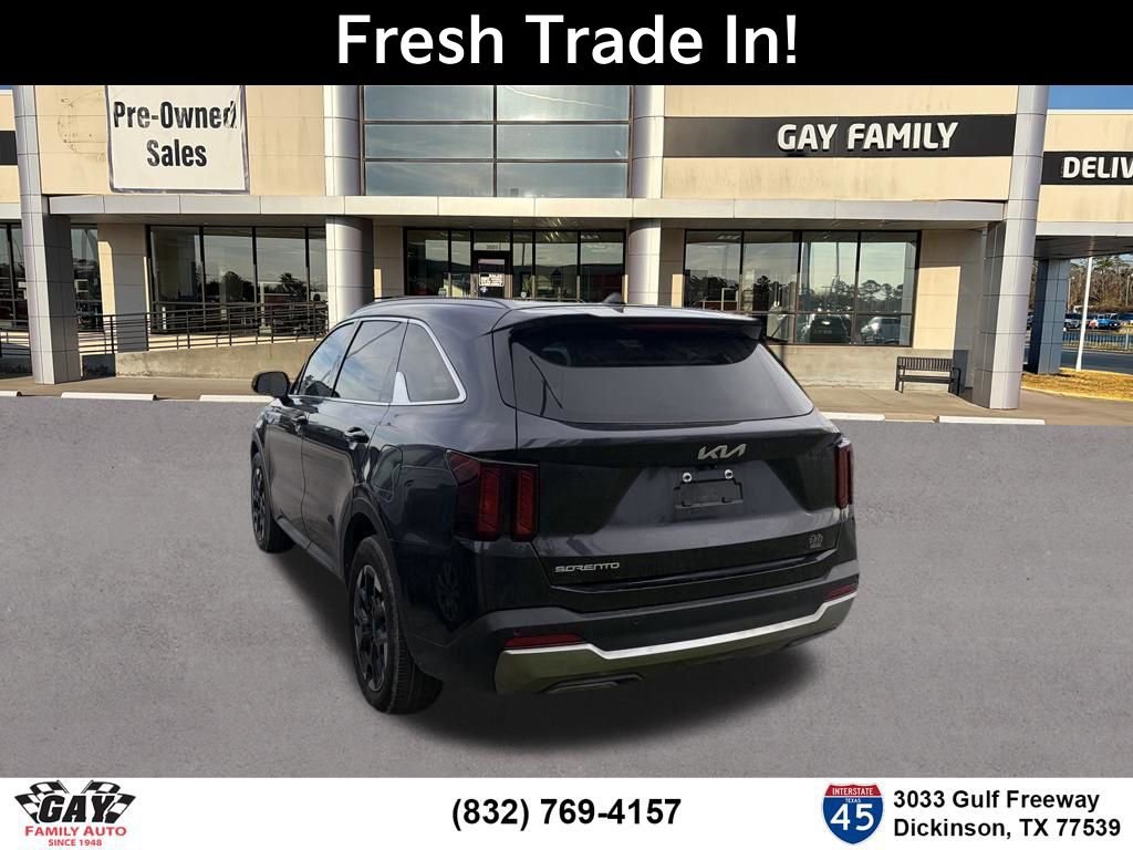 Certified 2025 Kia Sorento S w/ Panoramic Sunroof Package image 7