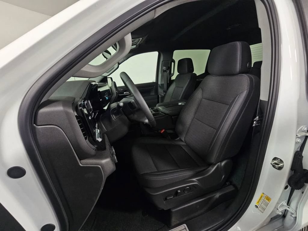 Used 2025 Chevrolet Silverado 1500 RST AWD/4WD image 23