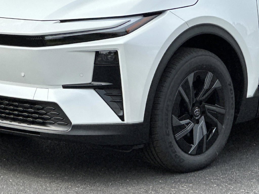 New 2026 Toyota C-HR AWD/4WD image 7