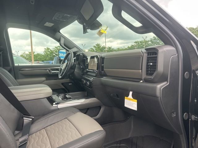 New 2026 Chevrolet Silverado 2500 ZR2 w/ LPO, Dark Essentials Package AWD/4WD image 35