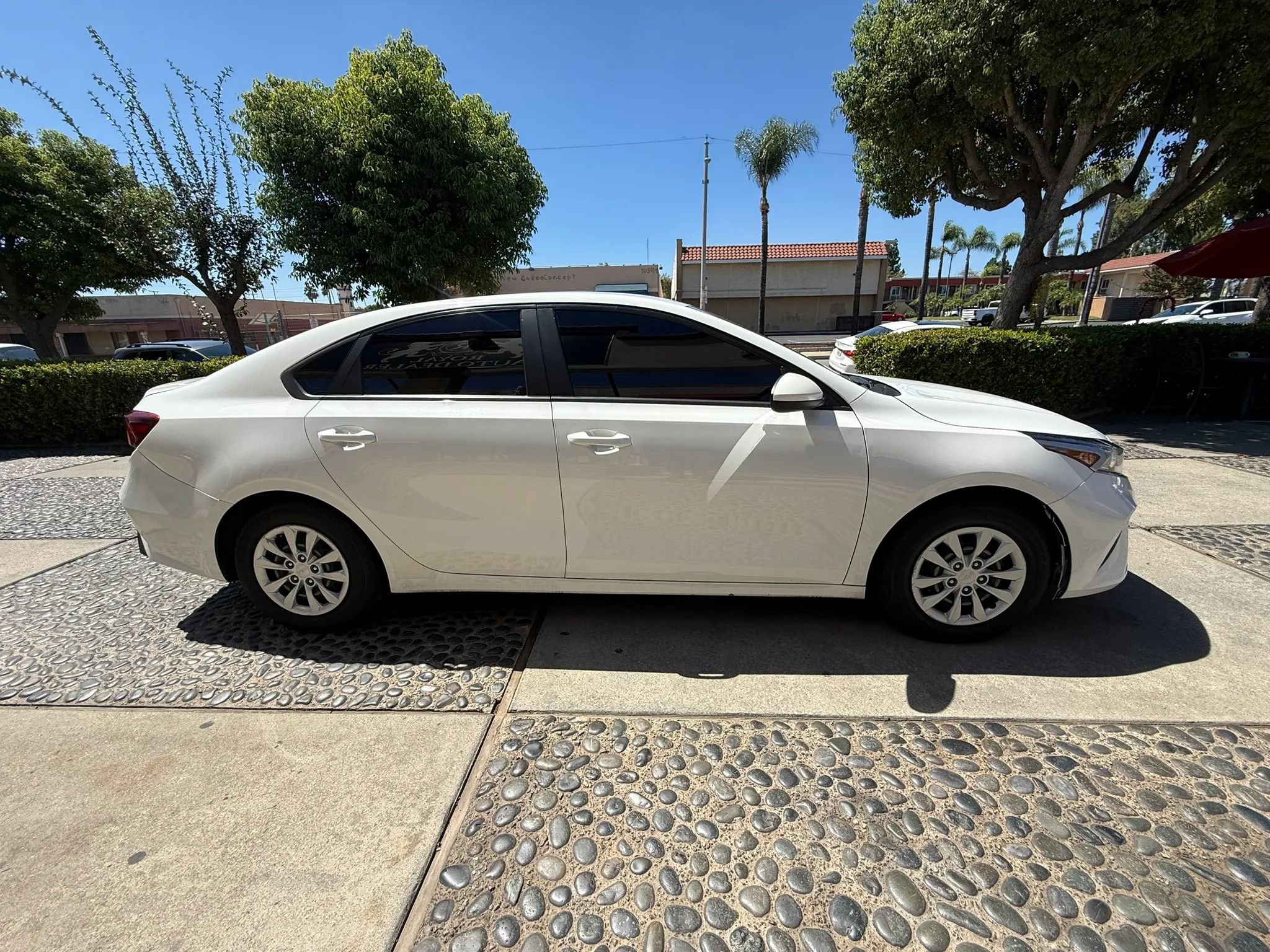 Used 2023 Kia Forte LX FWD image 4