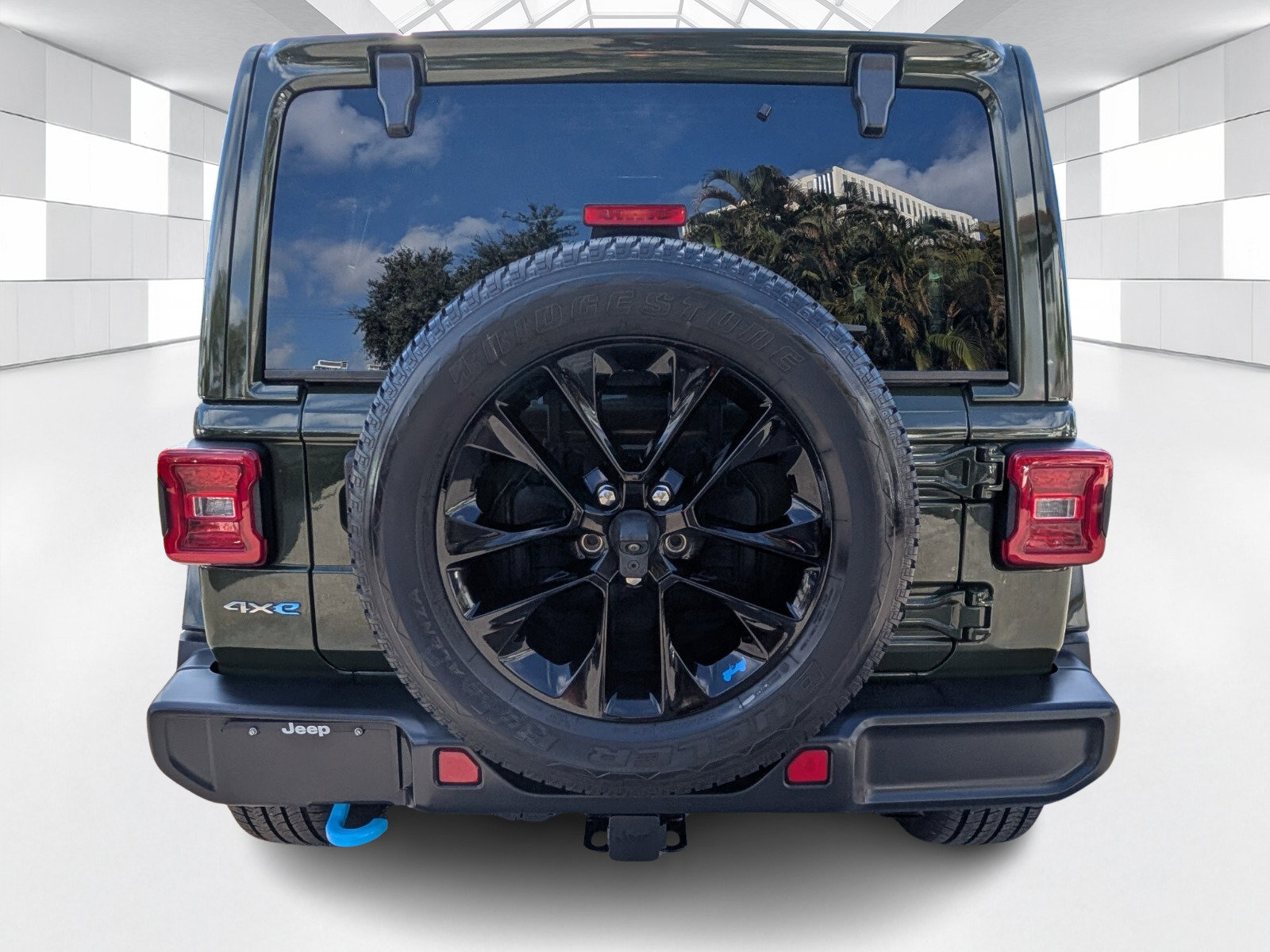 Used 2023 Jeep Wrangler Sahara w/ Cold Weather Group image 6