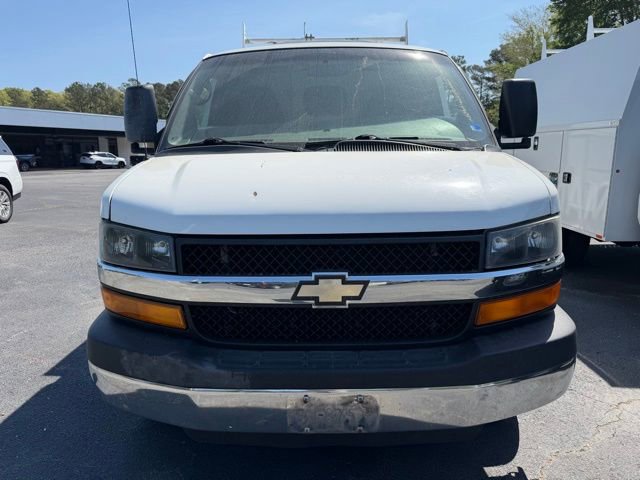 Used 2015 Chevrolet Express 3500 image 2