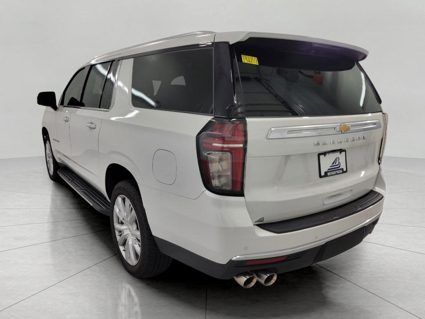Used 2023 Chevrolet Suburban High Country AWD/4WD image 20