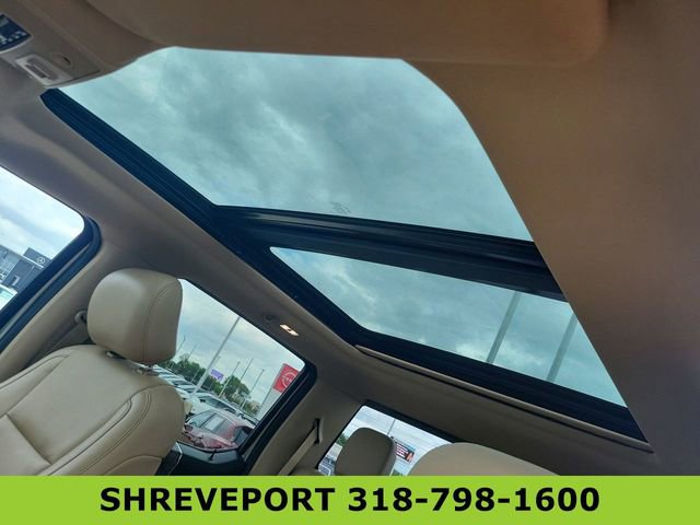 Used 2017 Ford F250 Lariat w/ Lariat Ultimate Package AWD/4WD image 19
