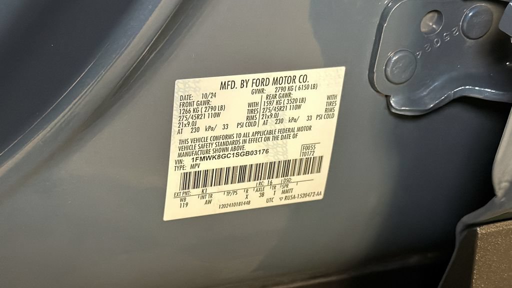 Used 2025 Ford Explorer ST AWD/4WD image 37