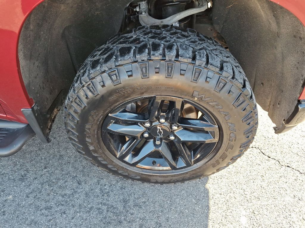 Used 2019 Chevrolet Silverado 1500 Custom Trail Boss w/ Custom Convenience Package image 24