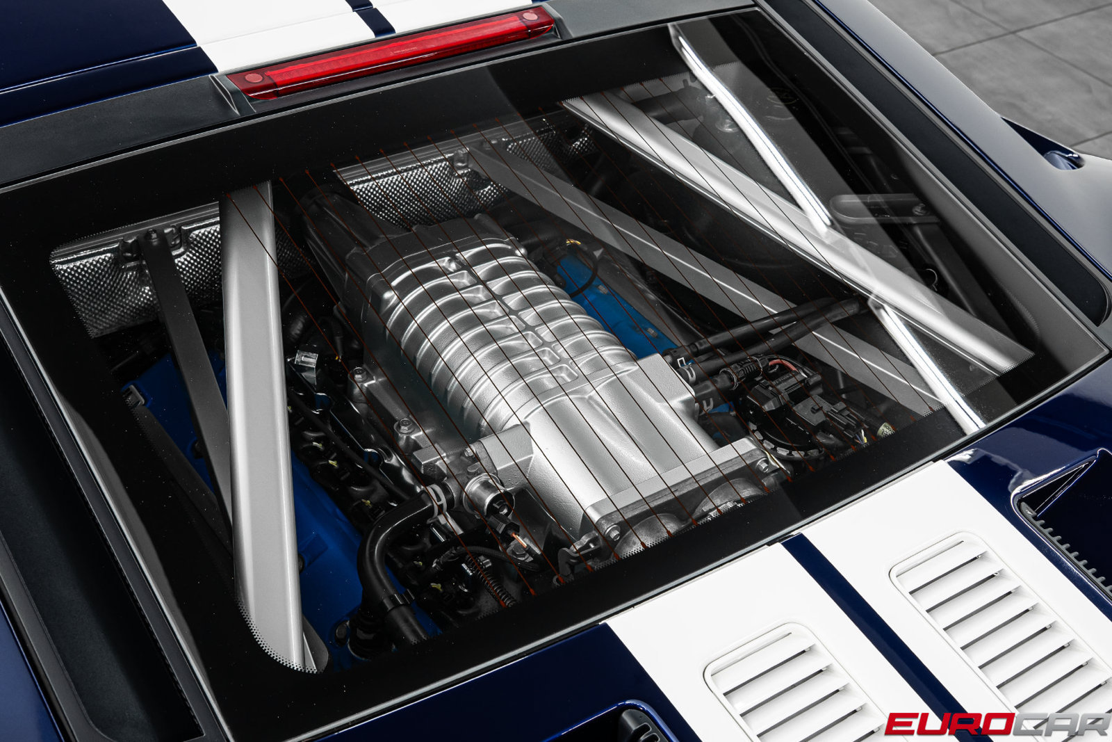 Used 2005 Ford GT RWD image 23