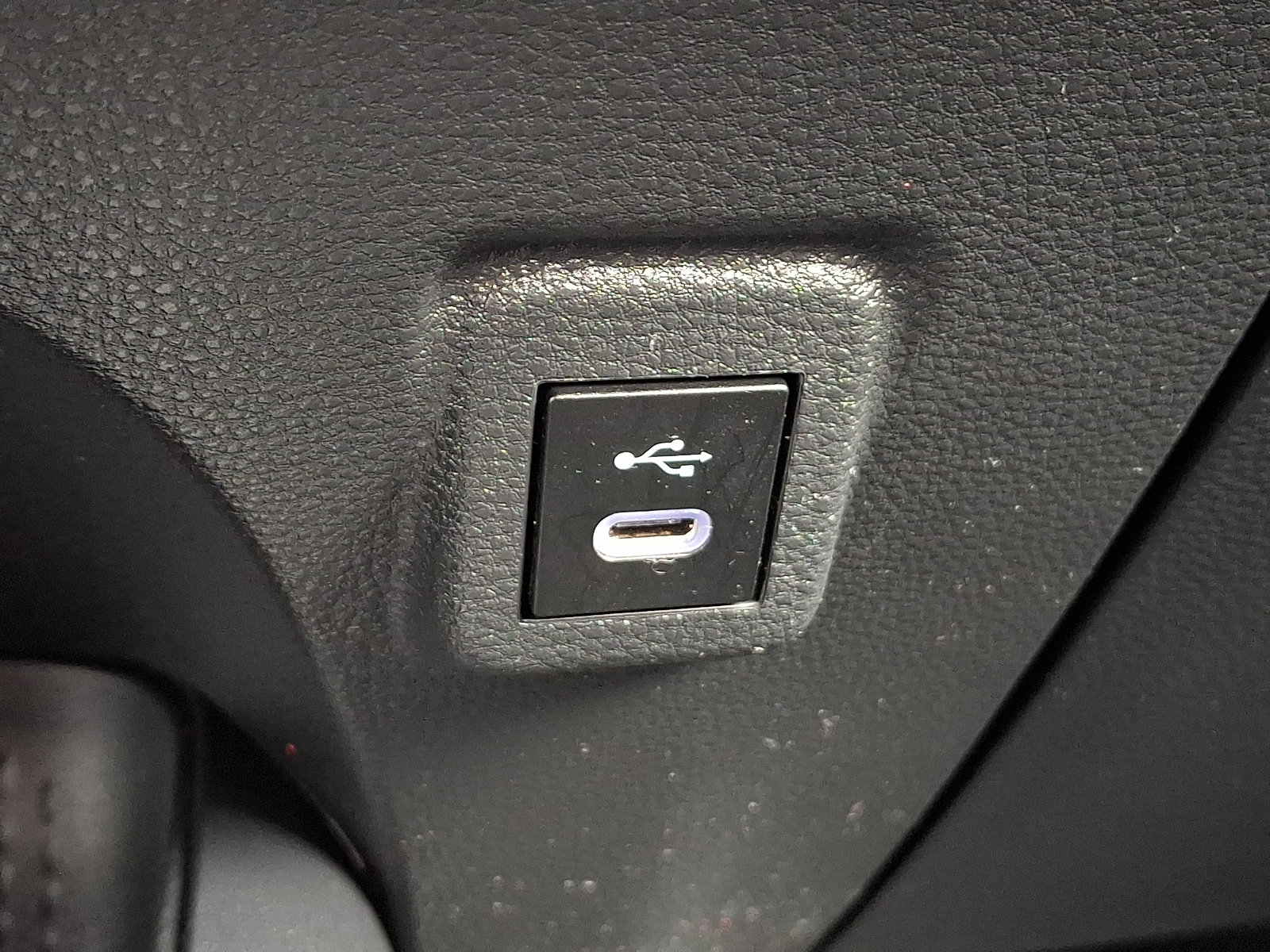 Used 2024 Toyota Corolla LE image 23