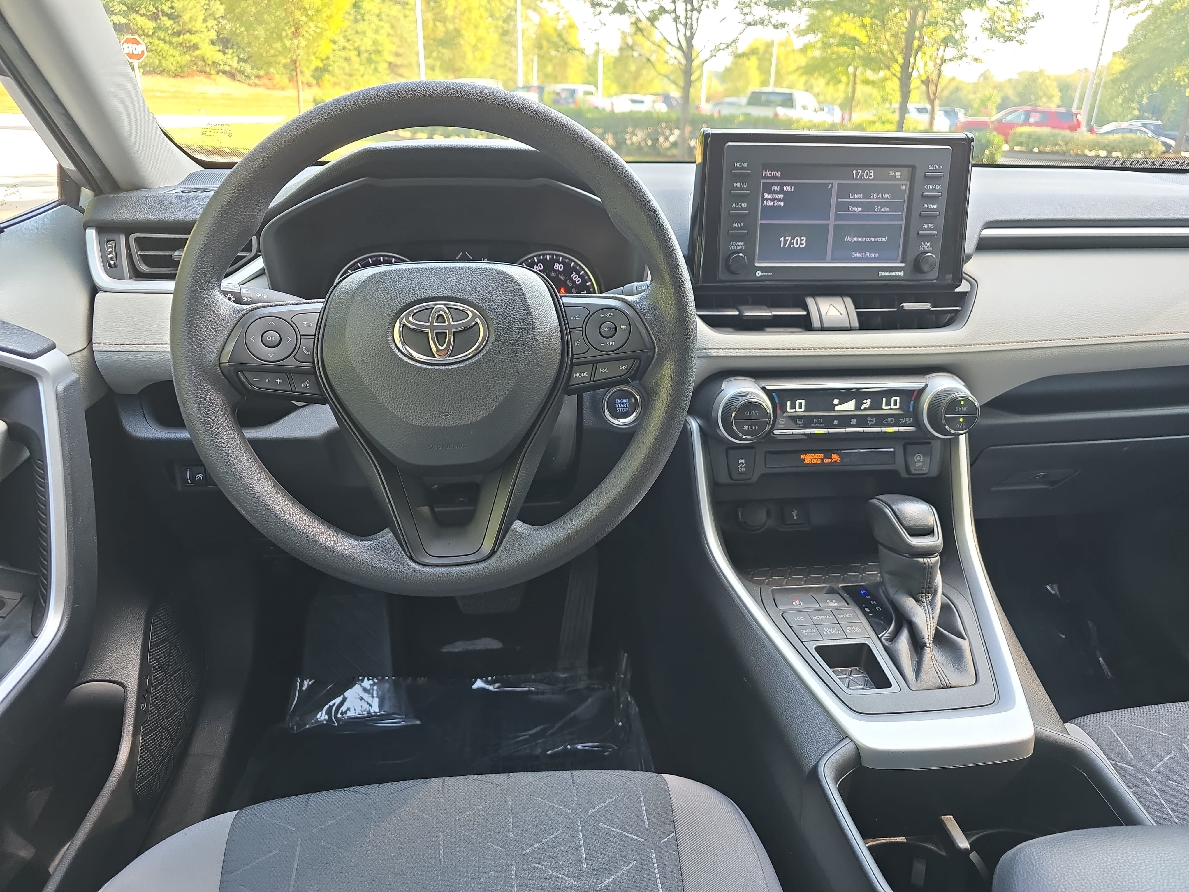 Used 2022 Toyota RAV4 XLE AWD/4WD image 14