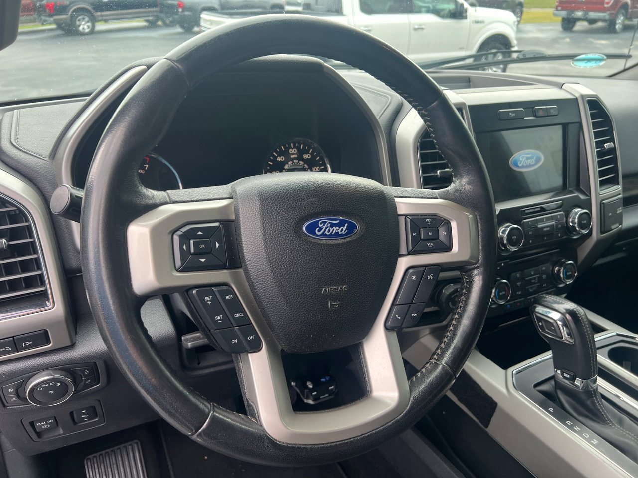 Used 2018 Ford F150 Lariat image 12