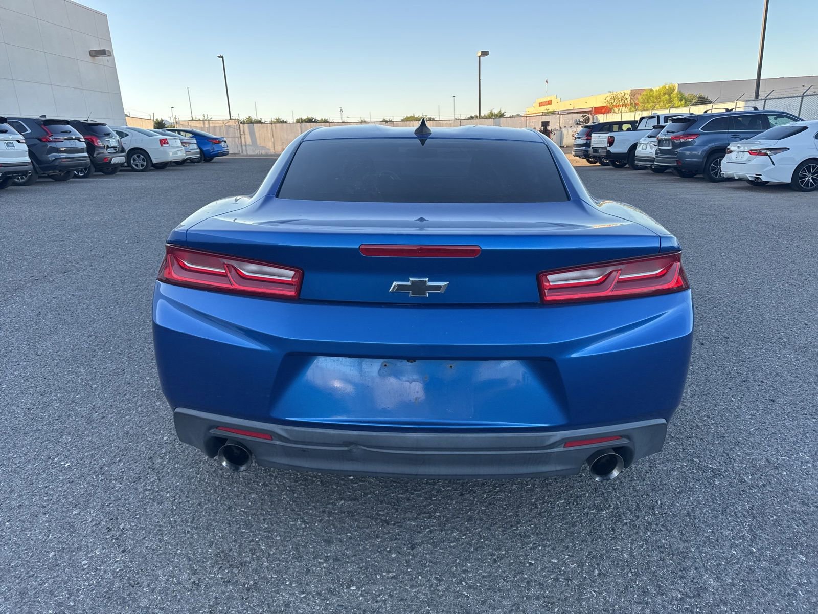 Used 2016 Chevrolet Camaro LT w/ Technology Package RWD image 4