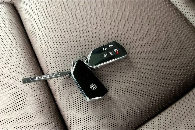 New 2025 Volkswagen ID. Buzz Pro S Plus image 32