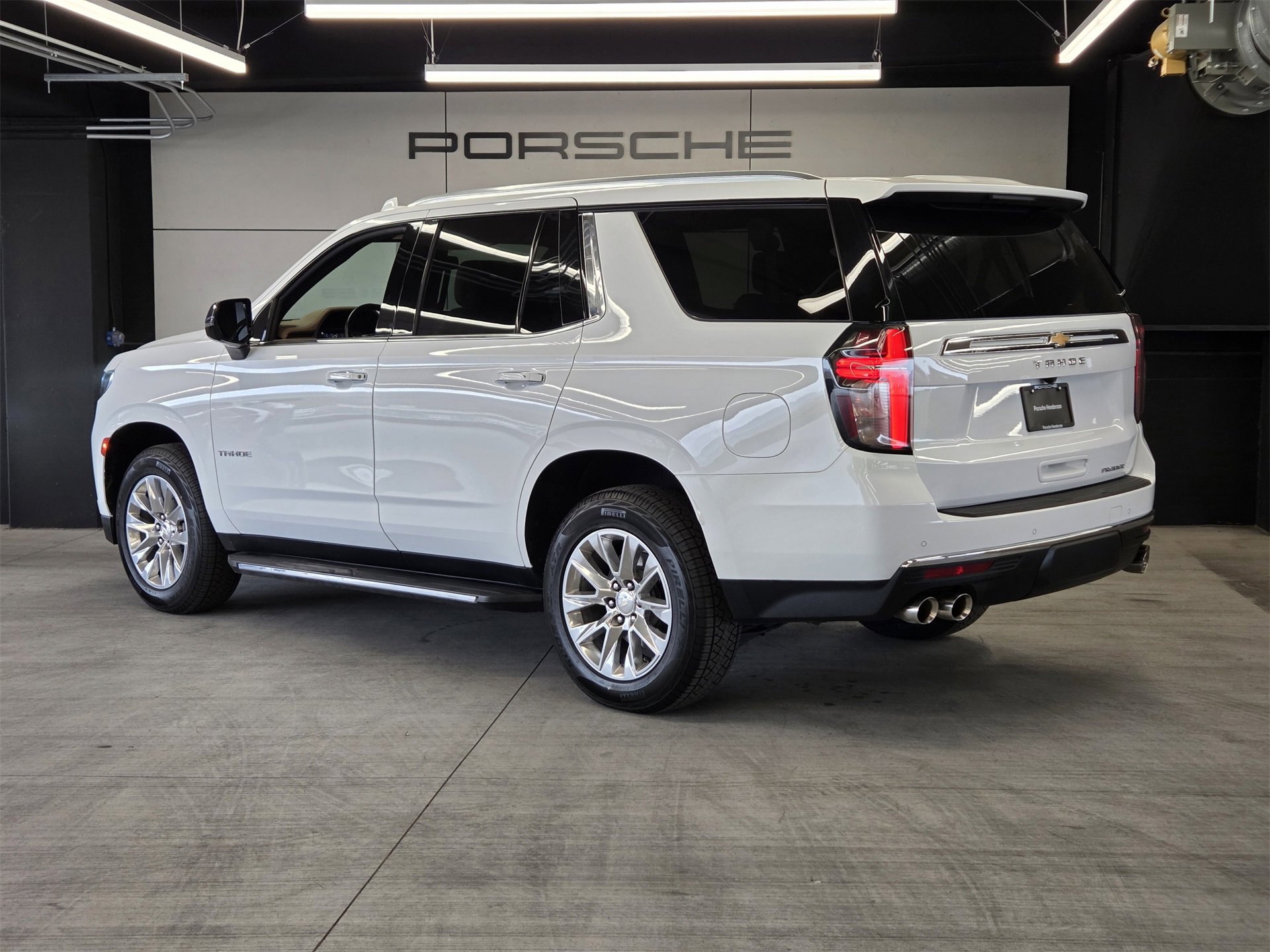 Used 2021 Chevrolet Tahoe Premier image 3