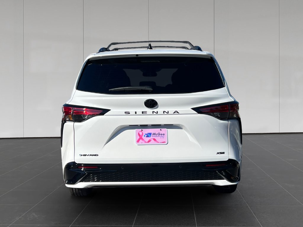 New 2026 Toyota Sienna XSE AWD/4WD image 4