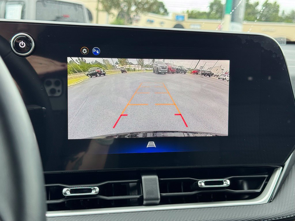 Used 2026 Chevrolet Equinox LT FWD image 32