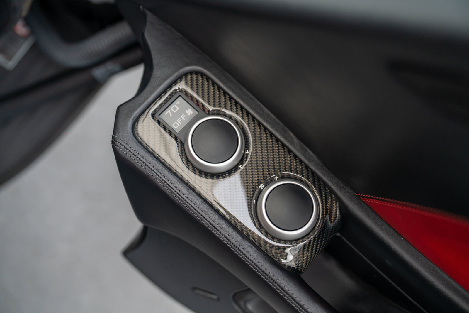 Used 2016 McLaren 650S Spider RWD image 49