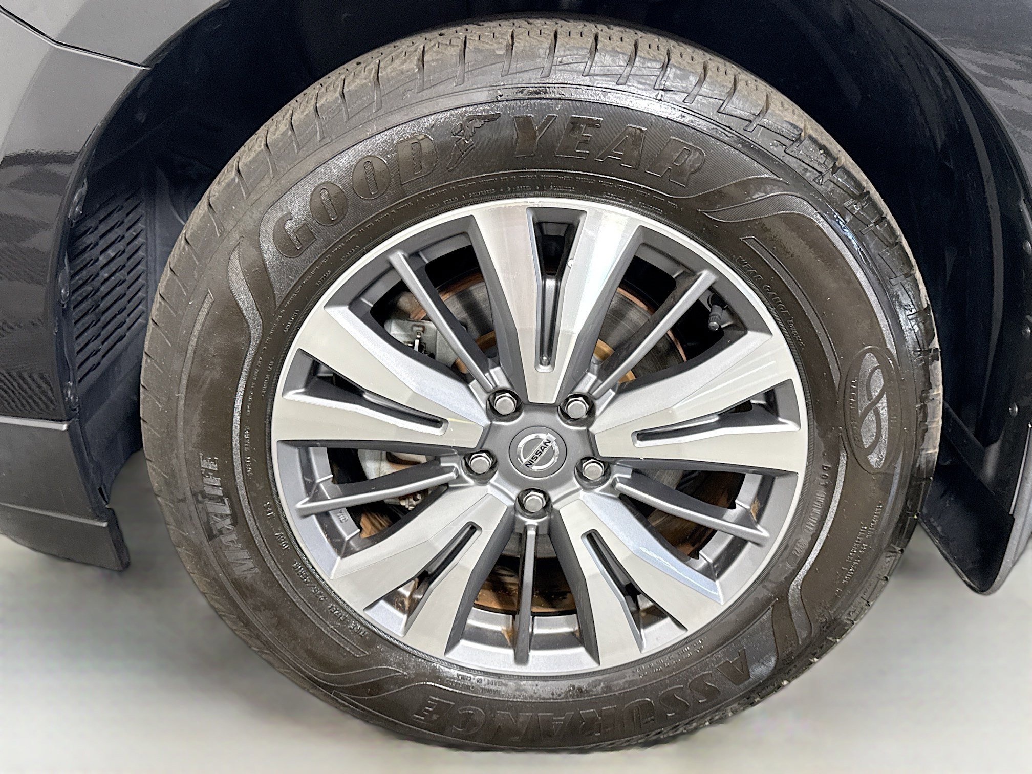 Used 2020 Nissan Pathfinder SL image 38