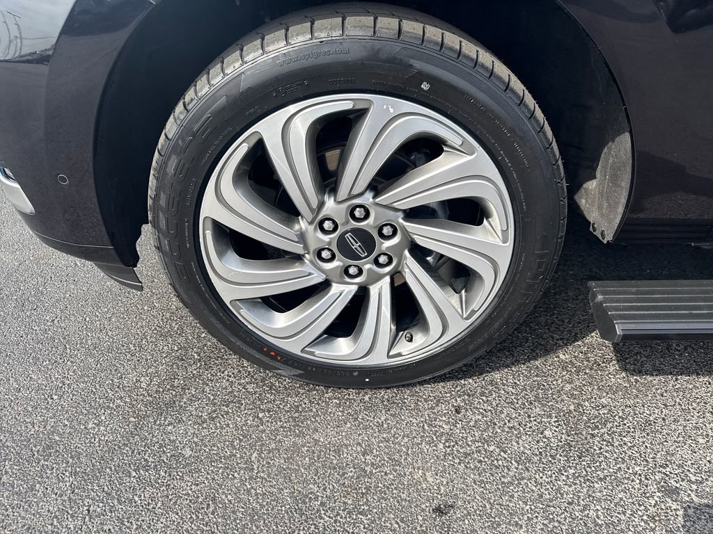 Used 2023 Lincoln Navigator Reserve AWD/4WD image 31