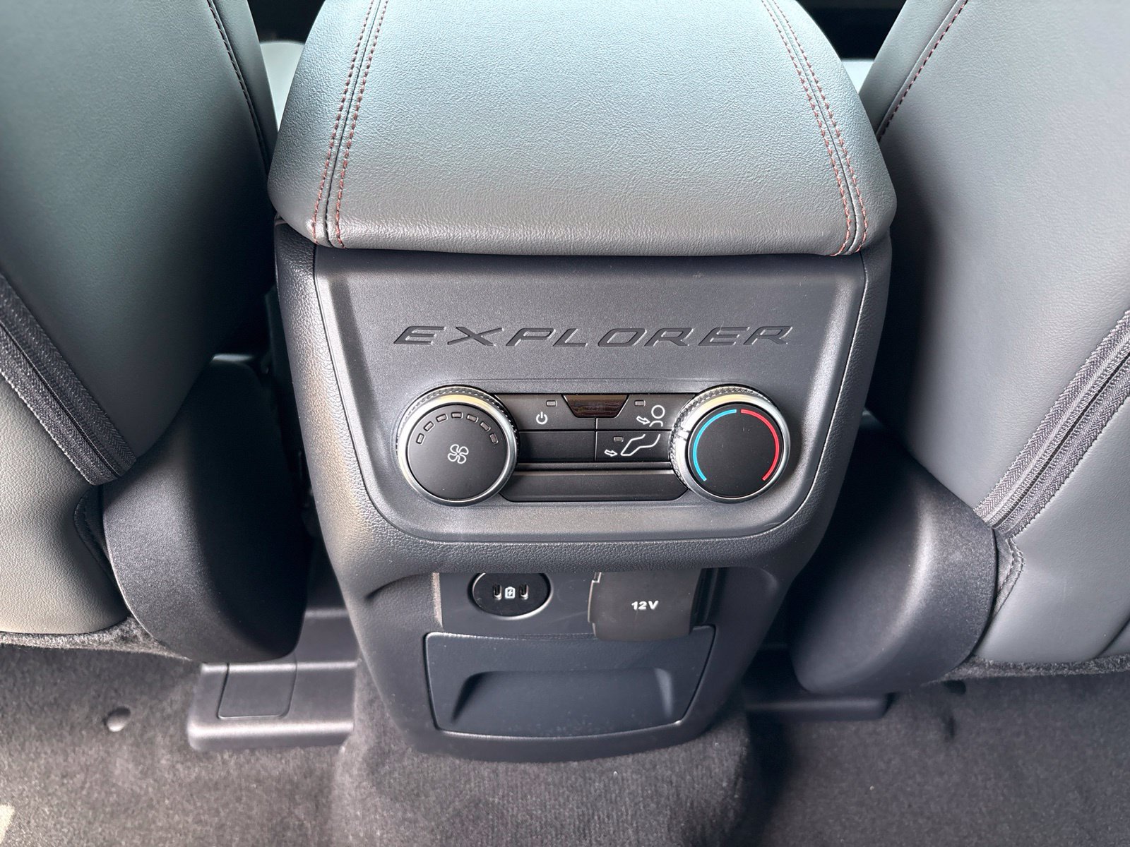 New 2026 Ford Explorer Active w/ Active Comfort Package RWD image 14