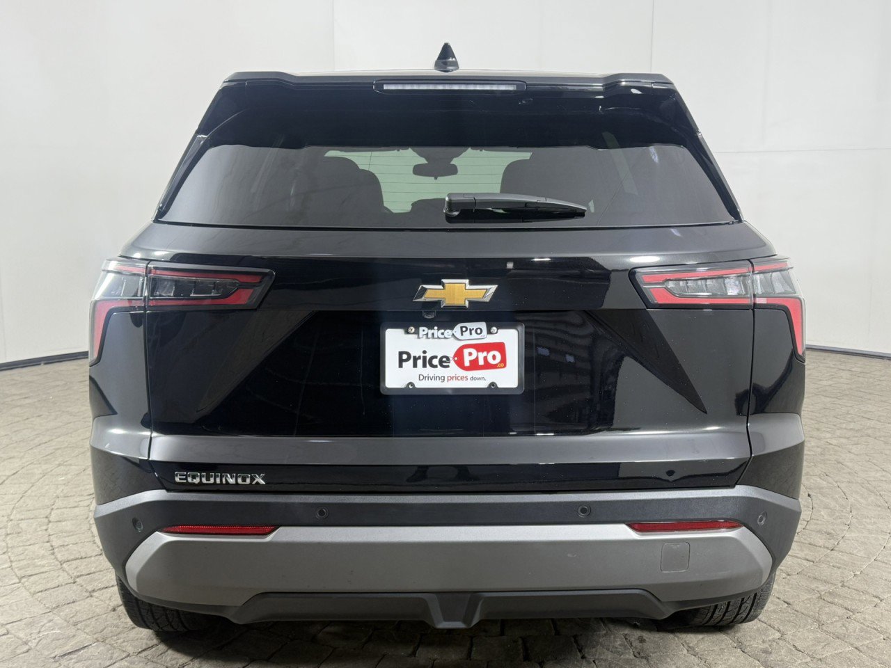 Used 2026 Chevrolet Equinox LT w/ Convenience Package II image 6