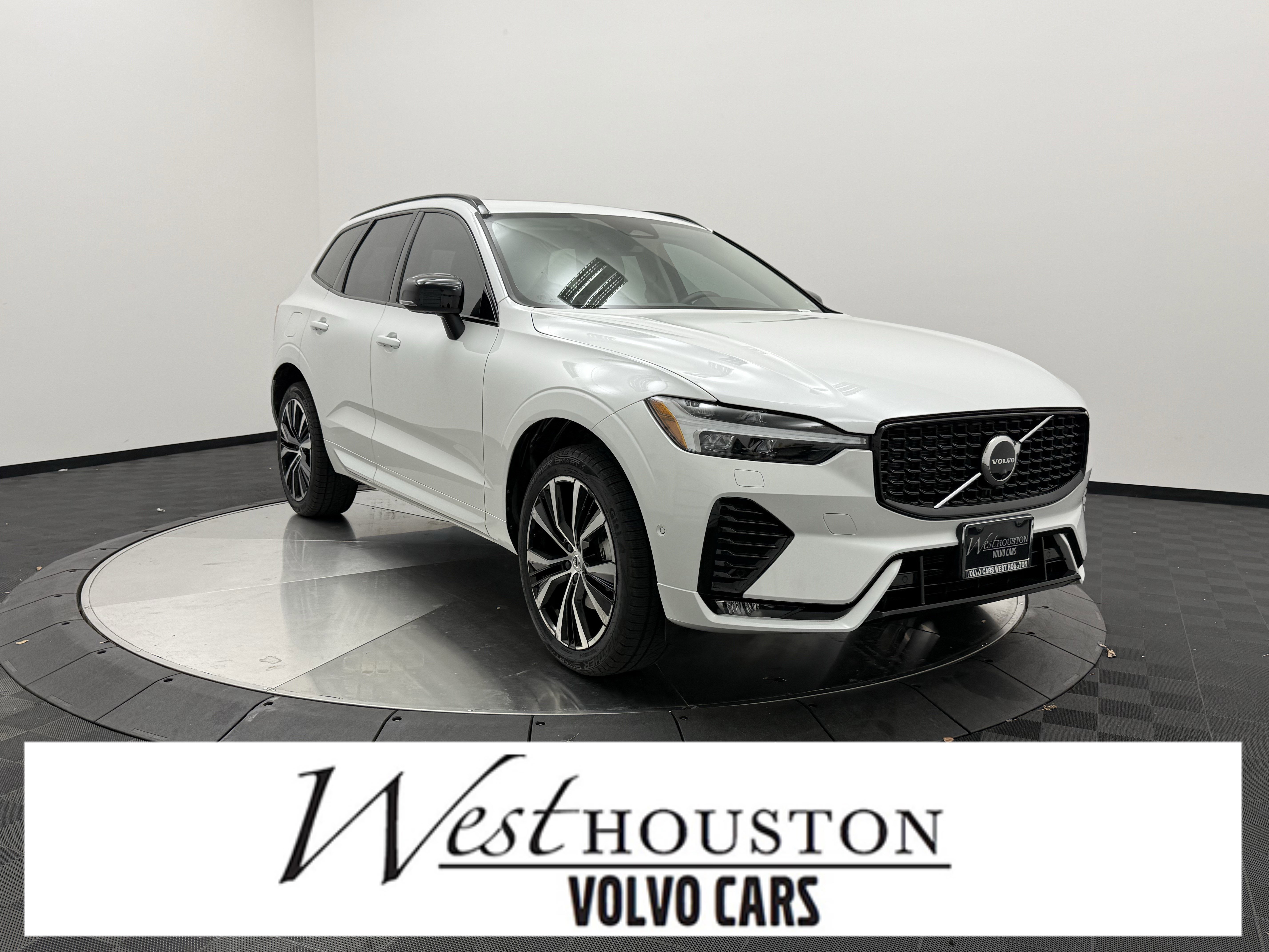 Certified 2023 Volvo XC60 B5 Plus w/ Climate Package image 1