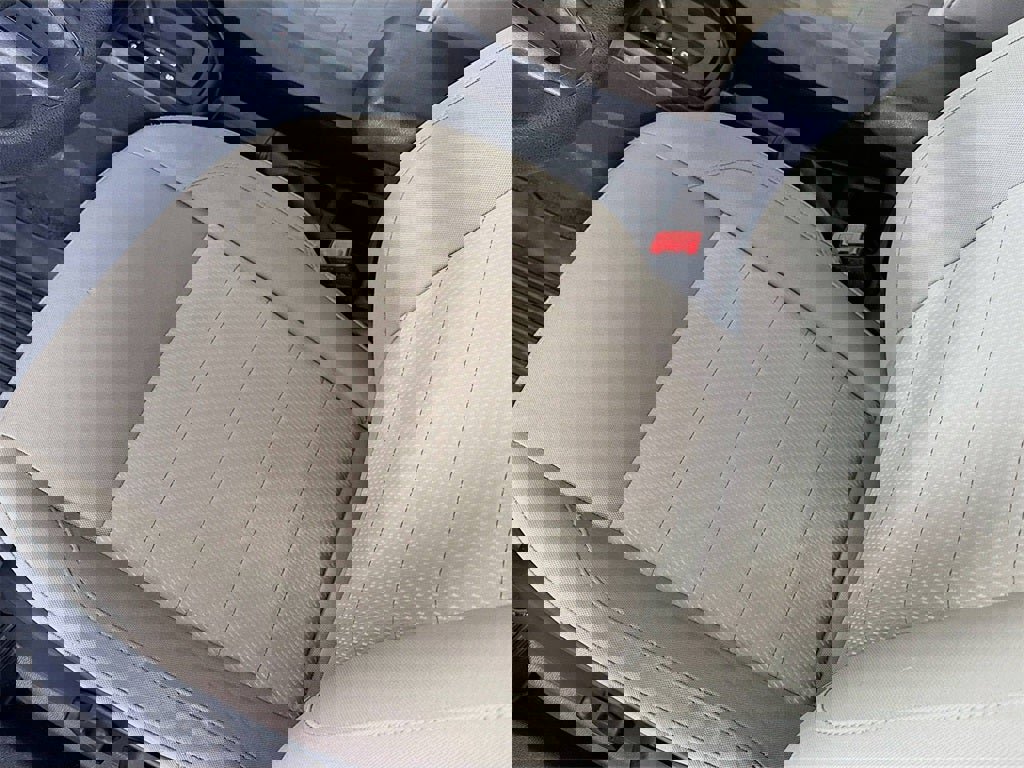 Used 2021 Ford EcoSport S image 12