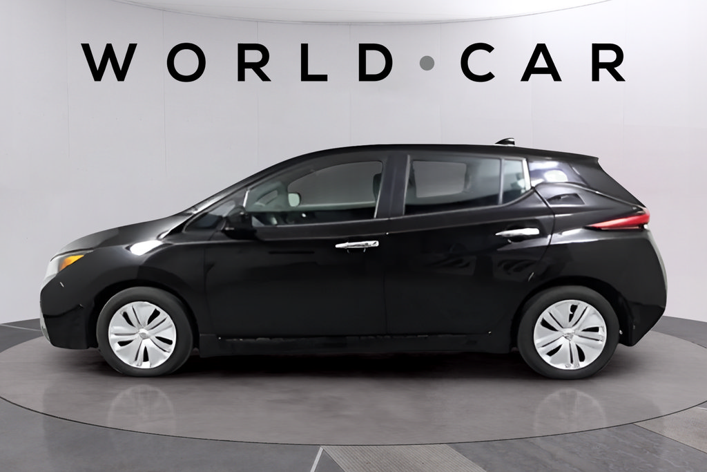Used 2025 Nissan Leaf S FWD image 11
