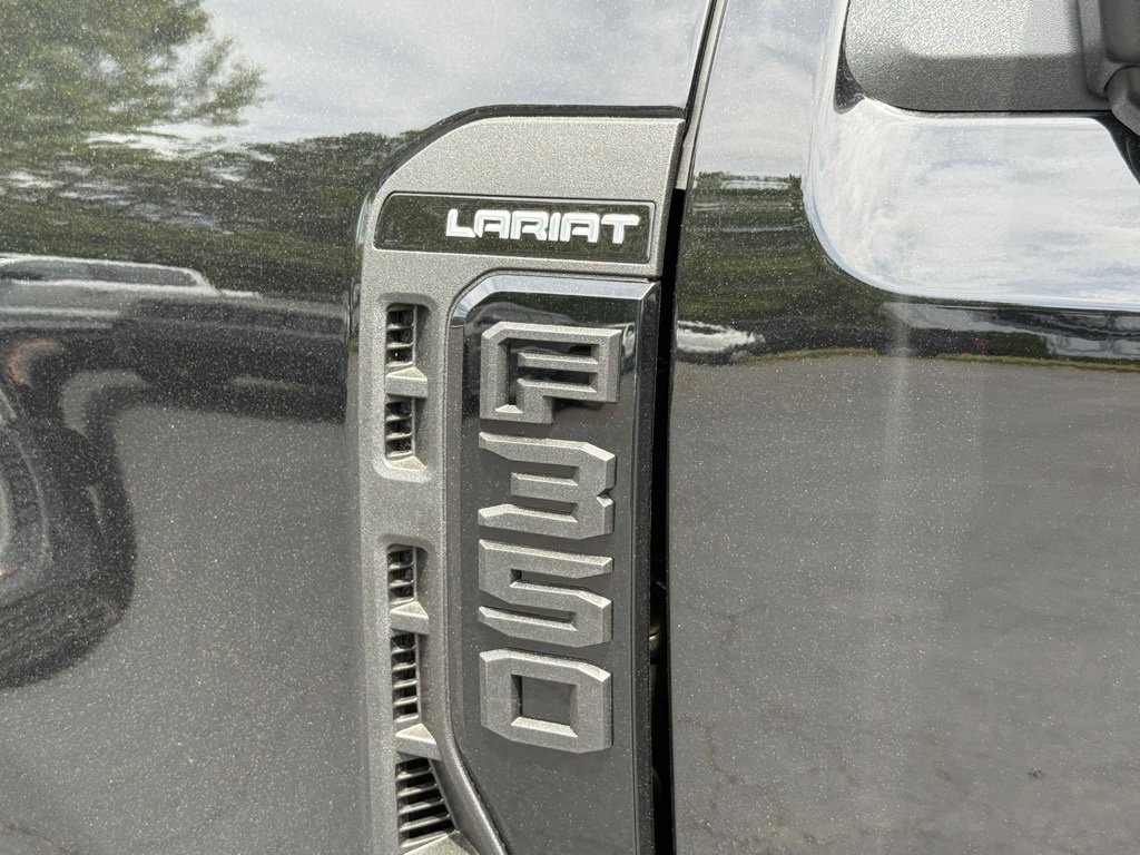 New 2025 Ford F350 Lariat w/ Lariat Ultimate Package image 18