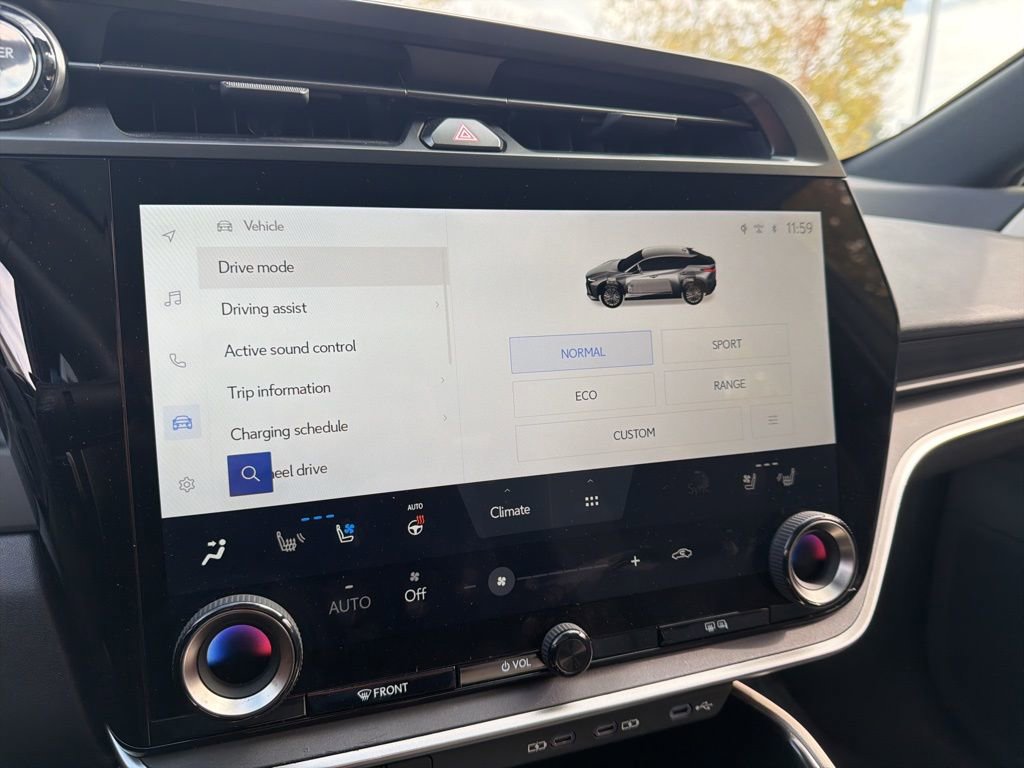 Used 2023 Lexus RZ 450e Premium image 30