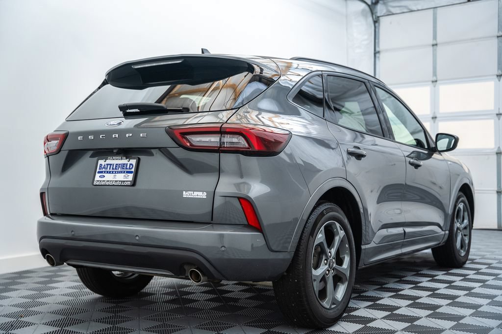 Certified 2024 Ford Escape ST-Line w/ Tech Pack #1 FWD image 5