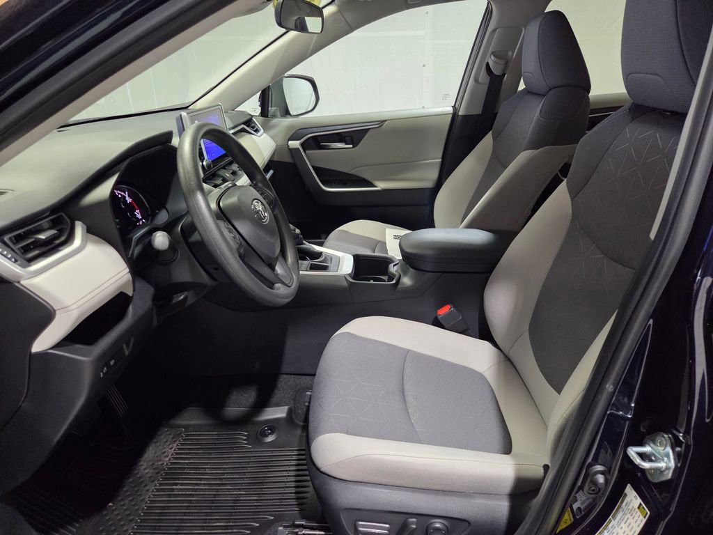 Used 2024 Toyota RAV4 XLE image 8